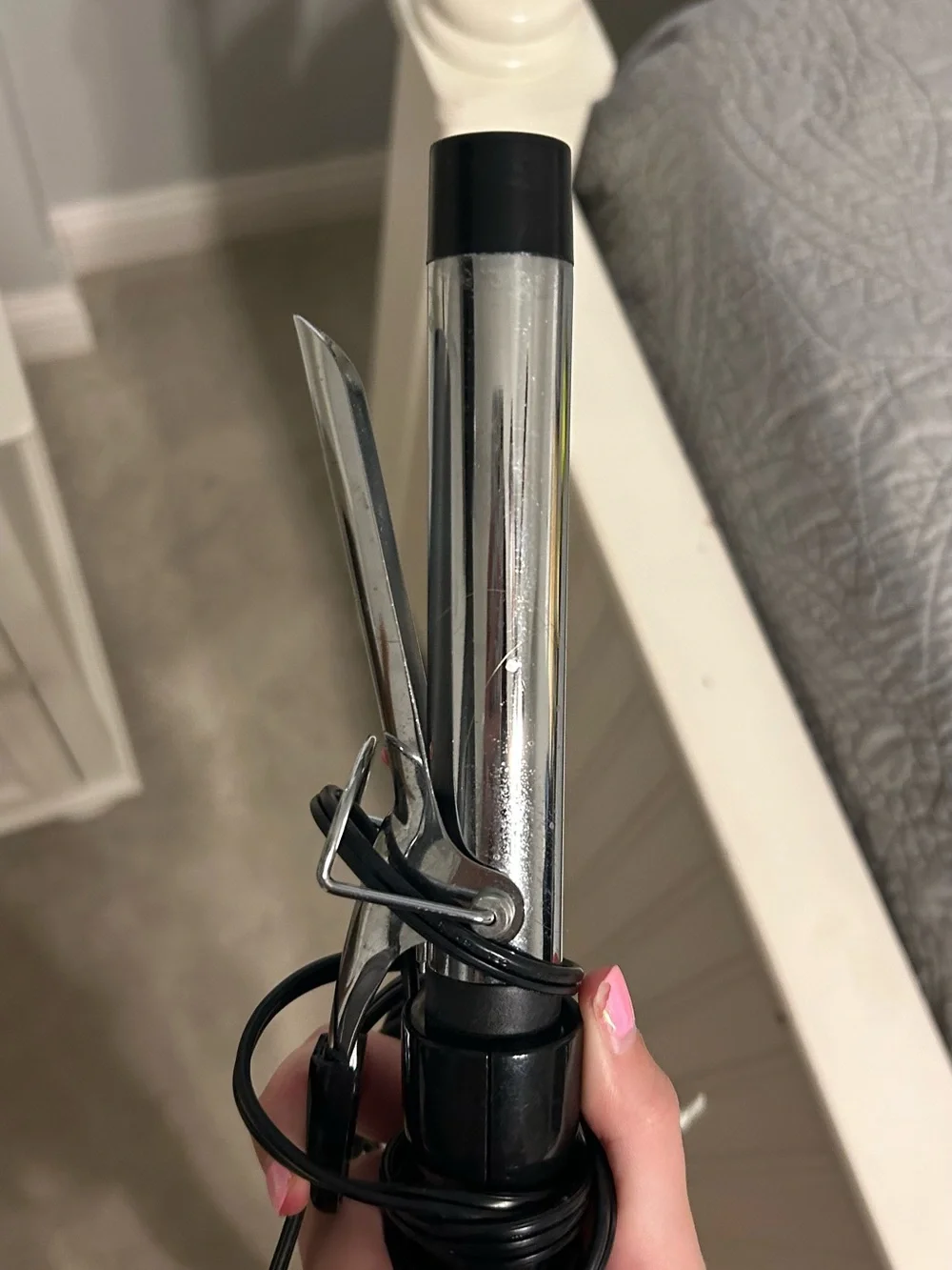 Black 1-Inch Curling Iron - Professional Women’s Hair Tool
